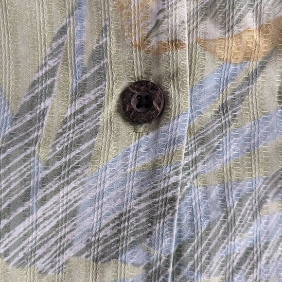 Tommy Bahama 100% Silk Button Up Size Large - Picture 4 of 6